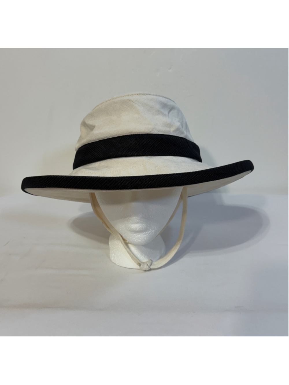 Tilley Charlotte Hemp Sun Hat Women's Size XL White Black TH8 Outdoors UPF
